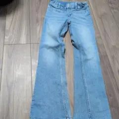 未使用　H&M フレアレッグデニム 140