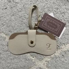 Item thumbnail for item 09d8cb06-114e-4a5f-aaac-b36ebd23aa3e