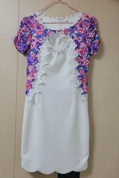 dazzy queen 　花柄レースドレス