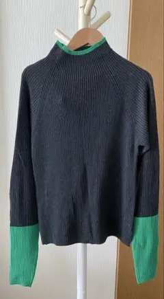 最終値下げ！【新品】リブ編みハイネックセーター L グレー×グリーン配色