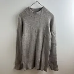 タートルネックブラウン