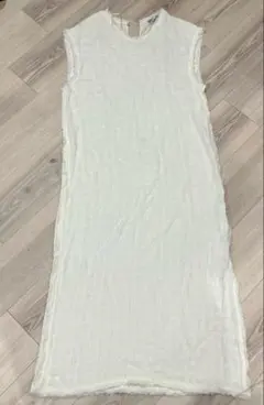 アイボリー ノースリーブ ロングニットワンピース　ノースリーブワンピース　ザラ