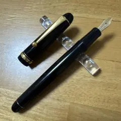 超希少 PILOT 津軽塗 万年筆 14K-585 F A208 朱色 文房具 超希少 PILOT 津軽塗 万年筆 14K-585 F A208 朱色 文房具