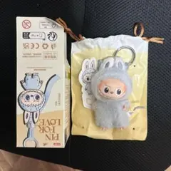 【最安値 早い者勝ち！】ラブブ PIN FOR LOVE ぬいぐるみペンダント