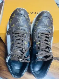 ルイヴィトン LOUIS VUITTON ランアウェイのサムネイル