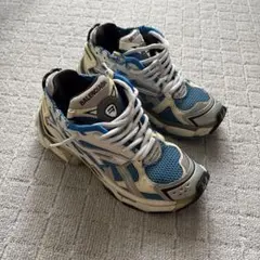 BALENCIAGA Runnerのサムネイル