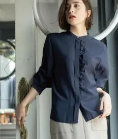 フロントフリルブラウス　ネイビー