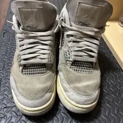 Air Jordan 4 スニーカー グレーのサムネイル