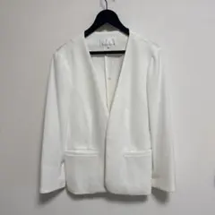 【新品】M-PREMIER ノーカラージャケット ホワイト 38のサムネイル