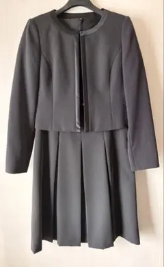 半袖ワンピース&長袖ジャケット セレモニースーツ