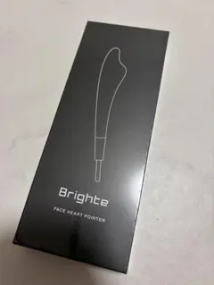 【値下げ中】Brighte フェイスハートポインター 美顔器 本体（シルバー）のサムネイル