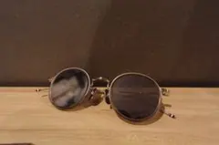 THOM BROWNE TBS-906 (生産終了モデル)のサムネイル
