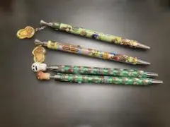 Item thumbnail for item 25aa7c7b-6d8a-4c53-affe-9528fa6eb985