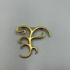 252ヴィンテージ　金属　ゴールド　ブローチ
