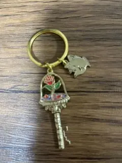 美女と野獣 キーホルダー 魔法のバラ