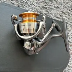 ダイワ　11フリームス　2500のサムネイル