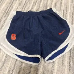 Nike ナイキ　ランニングパンツ　ショートパンツ　レディース　ヨガ　ピラティス