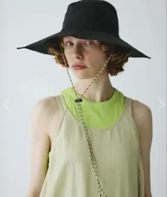 ベリンドットサイ　Square brim hat