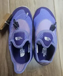 THE NORTH FACE シューズ パープルのサムネイル