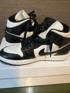 キ*キ様 AJ1 MID ブラック ジョーダン アメフトスパイク 26cm - メルカリ