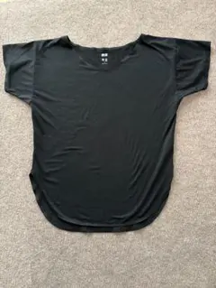 UNIQLOエアリズムシームレスVネックロングT(半袖)Sサイズ