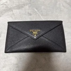 PRADA プラダ　長財布　ブラックのサムネイル