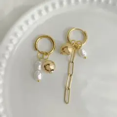 ゴールドフープピアス　アシンメトリー　パール　チェーン　ステンレス