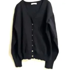 Te chichi 黒 Vネック 長袖カーディガン