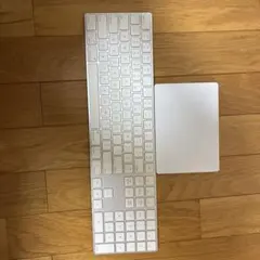 Apple Magic Keyboard + Trackpad