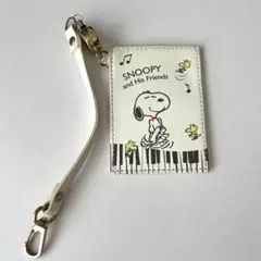 スヌーピー 定期入れ パスケース カードケース かわいい 白 リール付き