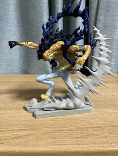 ワンピース　戦光絶景　ロブ　ルッチ