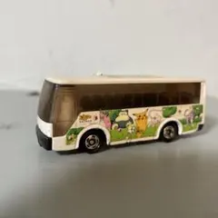 トミカ　ポケットモンスター　バスのサムネイル