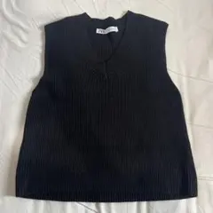 ZARA ニットベスト 黒 Mサイズ