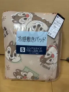 新品　チップとデール　冷感　敷きパッドのサムネイル