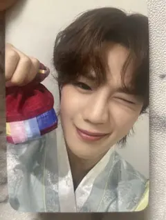 Item thumbnail for item e5f98035-d2de-4315-a42d-0d25bfe1cf20