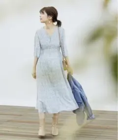 レトロ小花ワンピース