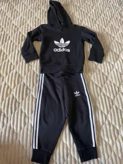 adidas 黒 トレーナー・パンツセット