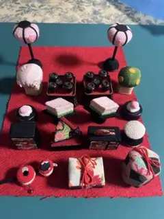 ひな祭り　ミニチュア　小道具いろいろ17点赤敷物付き　おまけ2点追加しました。