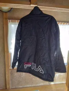 FILA 黒 アウター