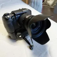 OLYMPUS E-300 デジタル一眼レフカメラ 本体　縦グリップのサムネイル
