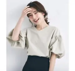 coca ふんわりスリーブVネック ブラウス ベージュ　M