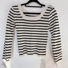 新品　アイボリーボーダーニット