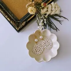 レース ピアス/イヤリング bloom エクリュ