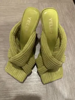 YELLO クロスストラップ サンダル ライムグリーン