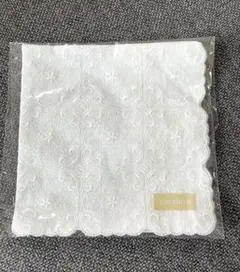 【新品未使用品】DECORTE 刺繍入りホワイトハンカチ