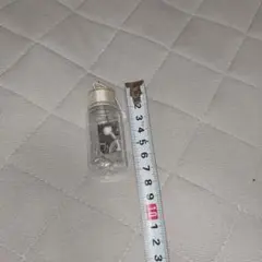 小さい瓶の装飾品 クラゲモチーフ 置物