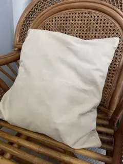 最終　広松木工　クッション　ホワイト