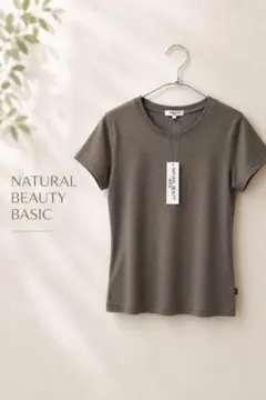 ナチュラルビューティーベーシック 半袖Tシャツ S 綿100% グレージュ 新品のサムネイル