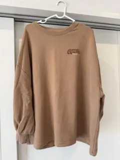 ベージュ スウェット