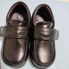 黒いフォーマルシューズ マジックテープ